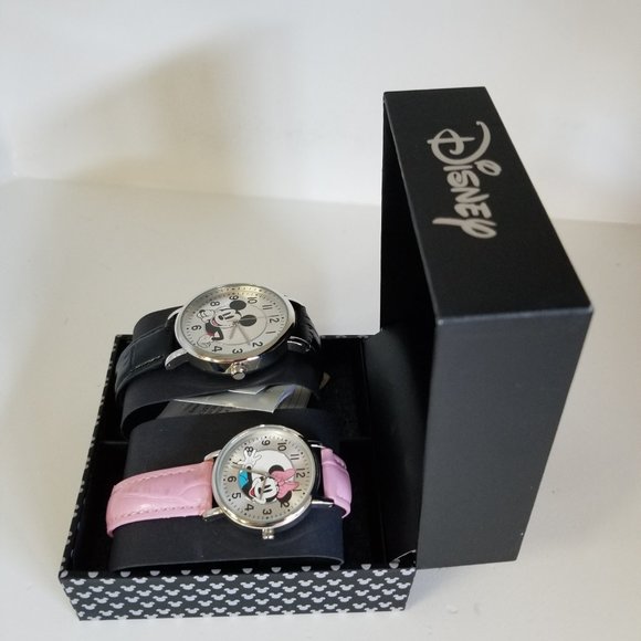 Disney his and hers watches - Picture 2 of 6